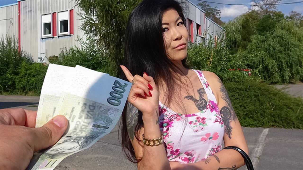 Hot Asian chick loves girthy cock
